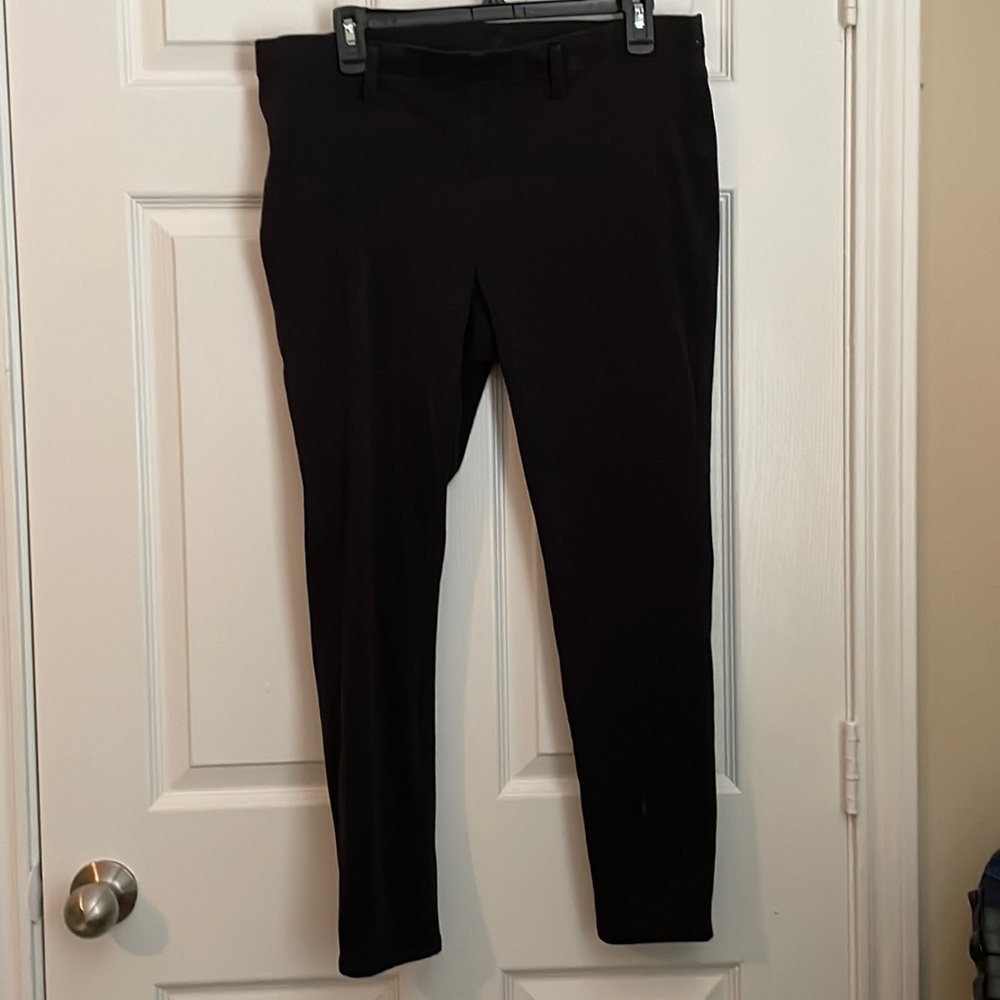 Woman’s stretch pants size 16W